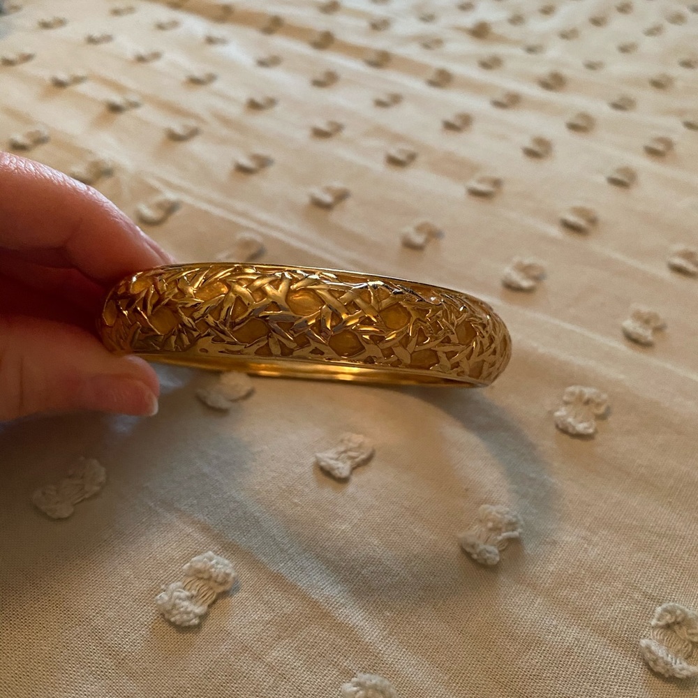 Kate Spade gold bangle - Picture 3 of 7
